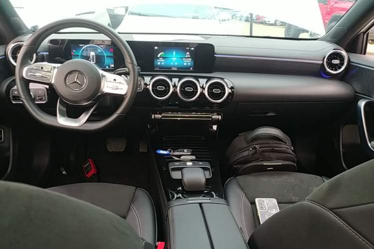 Used Mercedes-Benz A-Class 2019 Restyled A 180 L Sport Sedan Center Console