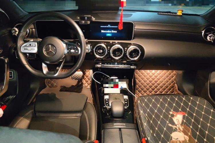 Used Mercedes-Benz A-Class 2019 A 200 L Sport Sedan Center Console