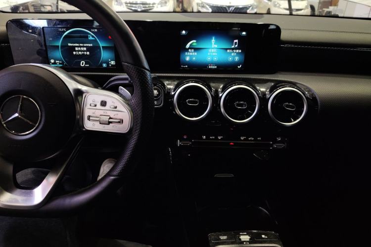 Used Mercedes-Benz A-Class 2019 A 180 L Sport Sedan Center Console