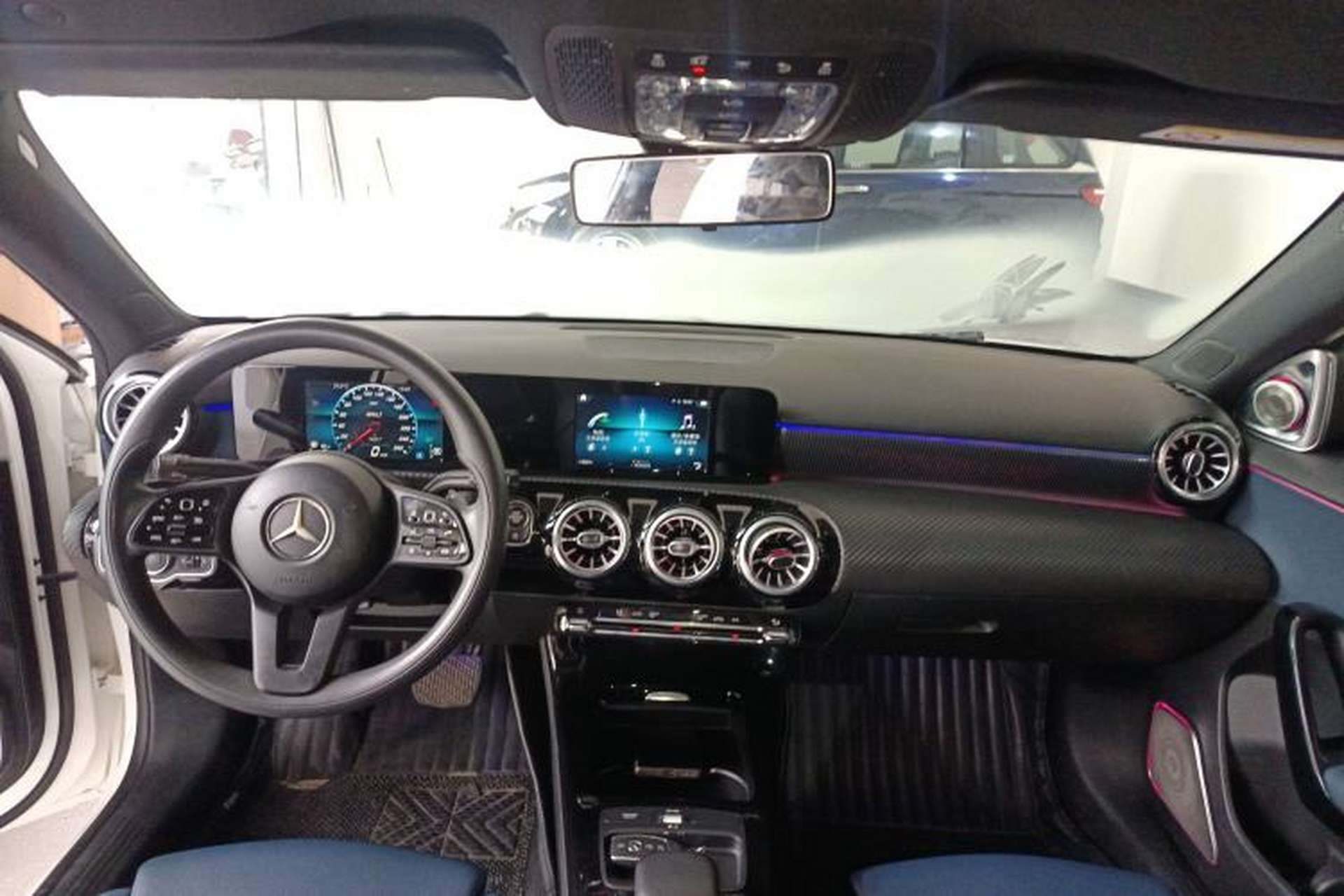 Used Mercedes-Benz A-Class 2019 A 180 L Center Console