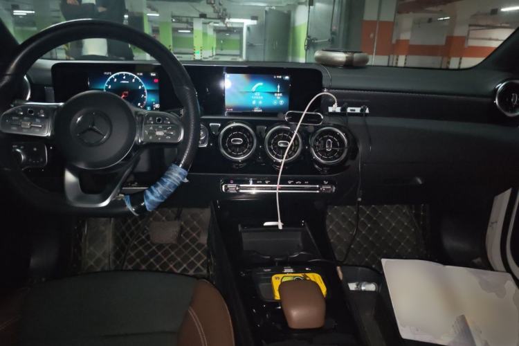 Used Mercedes-Benz A-Class 2019 A 180 L Sport Sedan Center Console
