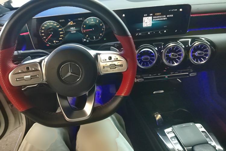 Used Mercedes-Benz A-Class 2019 Restyled A 200 L Sport Sedan Center Console