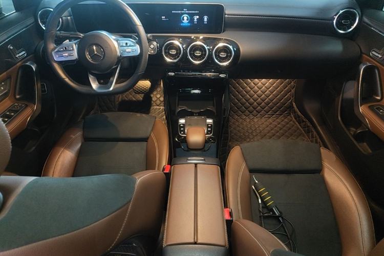 Used Mercedes-Benz A-Class 2019 Restyled A 200 L Sport Sedan Center Console