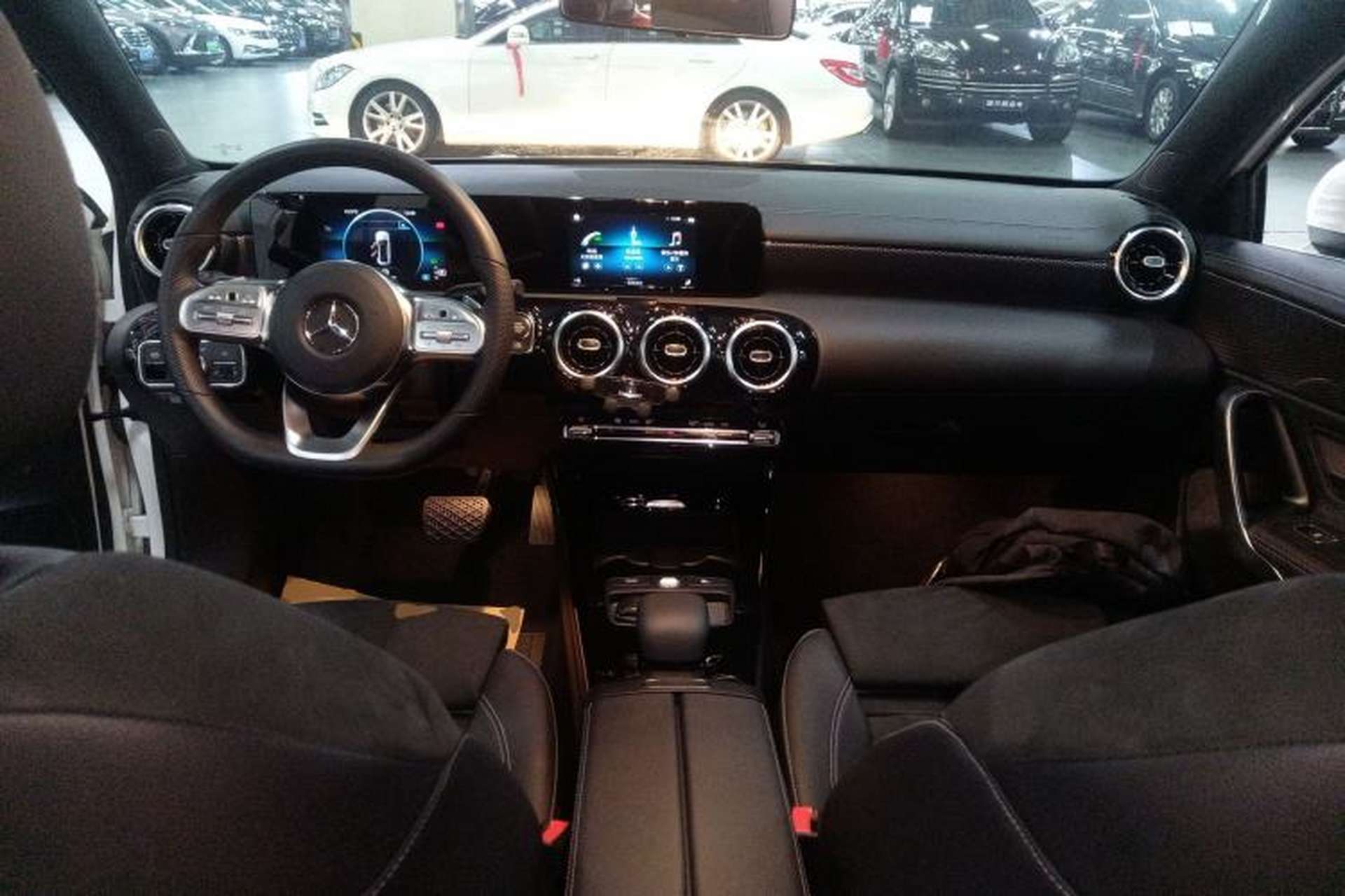 Used Mercedes-Benz A-Class 2019 A 180 L Sport Sedan Center Console