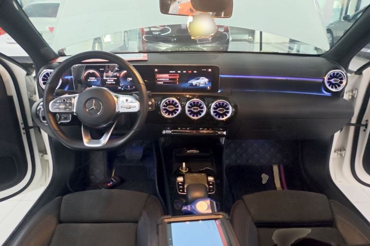 Used Mercedes-Benz A-Class 2019 A 200 L Sport Sedan Center Console