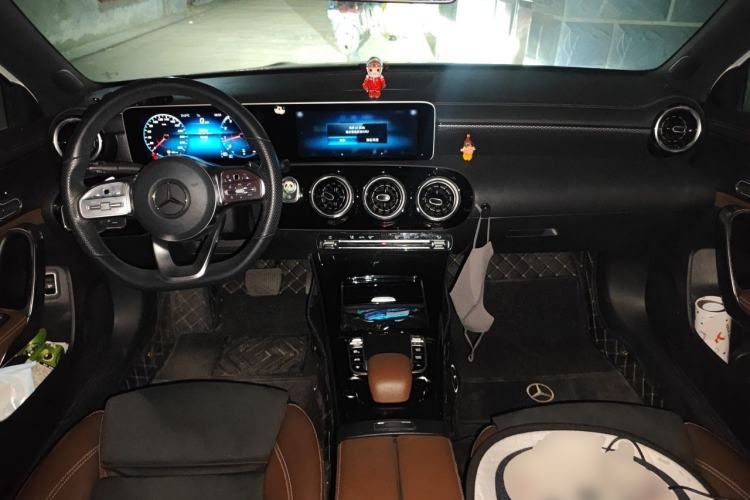 Used Mercedes-Benz A-Class 2019 Restyled A 200 L Sport Sedan Center Console
