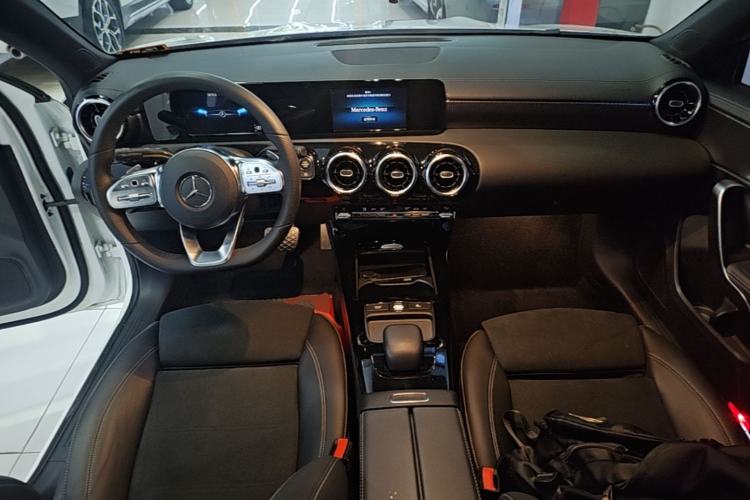 Used Mercedes-Benz A-Class 2019 A 180 L Sport Sedan Center Console