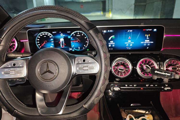 Used Mercedes-Benz A-Class 2019 A 200 L Sport Sedan Center Console