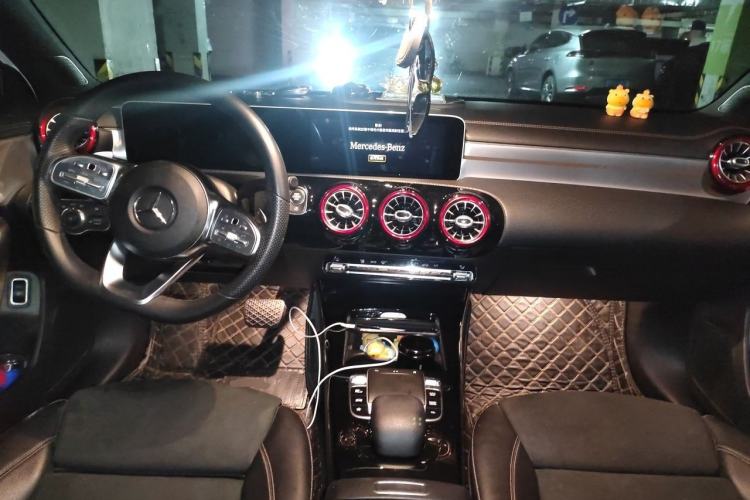 Used Mercedes-Benz A-Class 2019 A 200 L Sport Sedan First Edition Special Edition Center Console