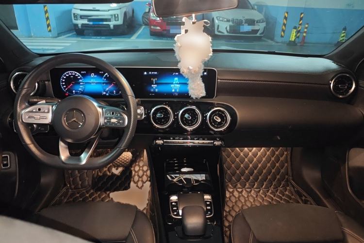Used Mercedes-Benz A-Class 2019 Restyled A 200 L Sport Sedan Center Console