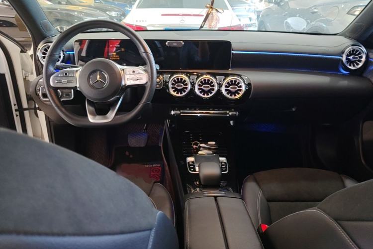 Used Mercedes-Benz A-Class 2019 A 200 L Sport Sedan Center Console