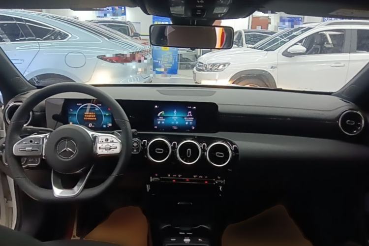 Used Mercedes-Benz A-Class 2019 A 180 L Sport Sedan Center Console