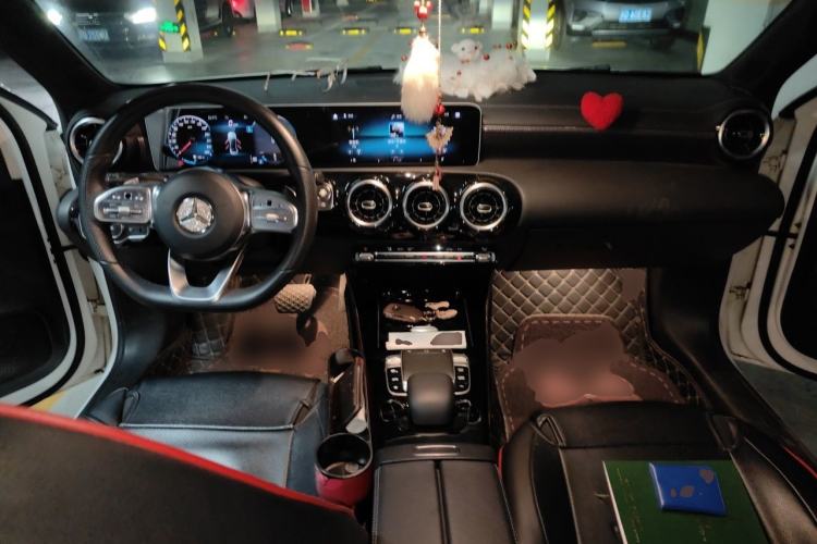 Used Mercedes-Benz A-Class 2019 Restyled A 200 L Sport Sedan Center Console