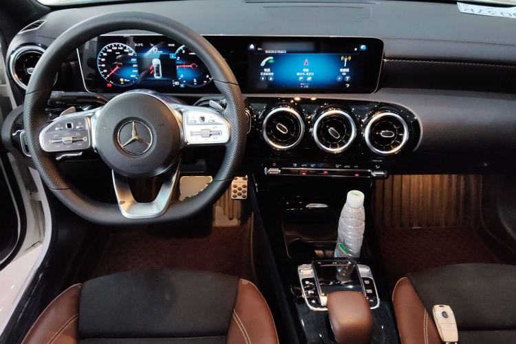 Used Mercedes-Benz A-Class 2019 Restyled A 200 L Sport Sedan Center Console