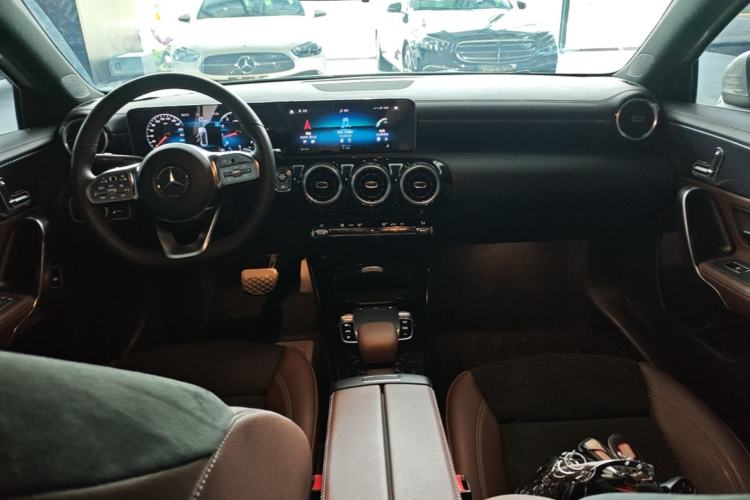 Used Mercedes-Benz A-Class 2019 A 200 L Sport Sedan Center Console