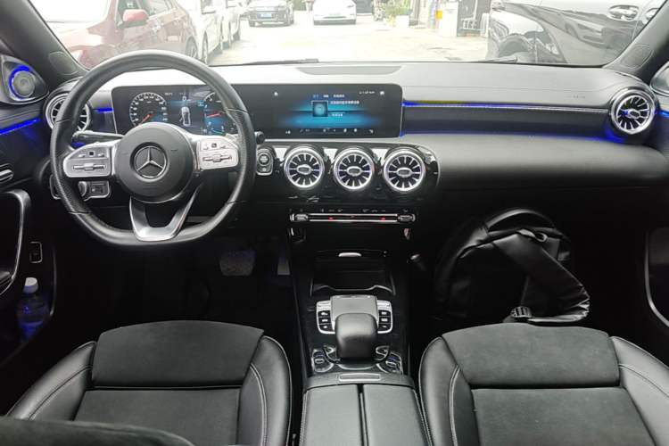 Used Mercedes-Benz A-Class 2019 A 200 L Sport Sedan Center Console