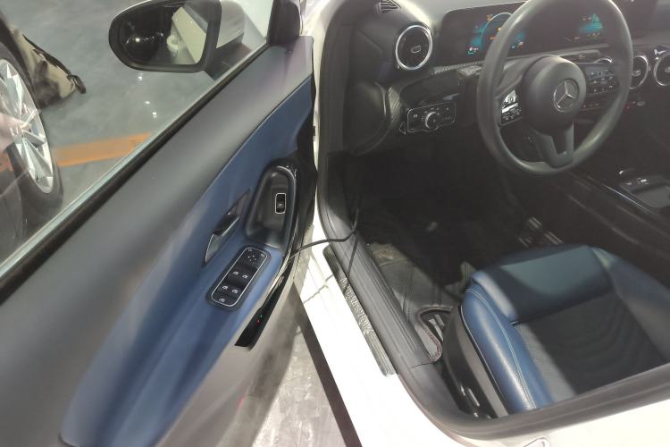 Used Mercedes-Benz A-Class 2019 A 180 L Driver Seat
