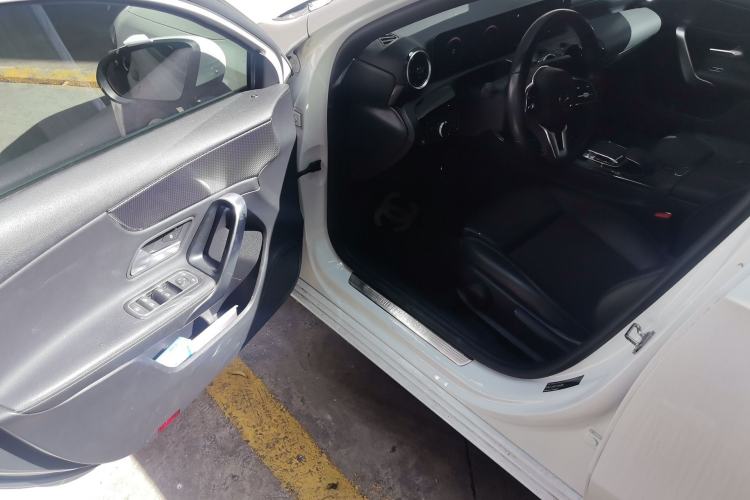 Used Mercedes-Benz A-Class 2019 A 200 Dynamic Edition Driver Seat