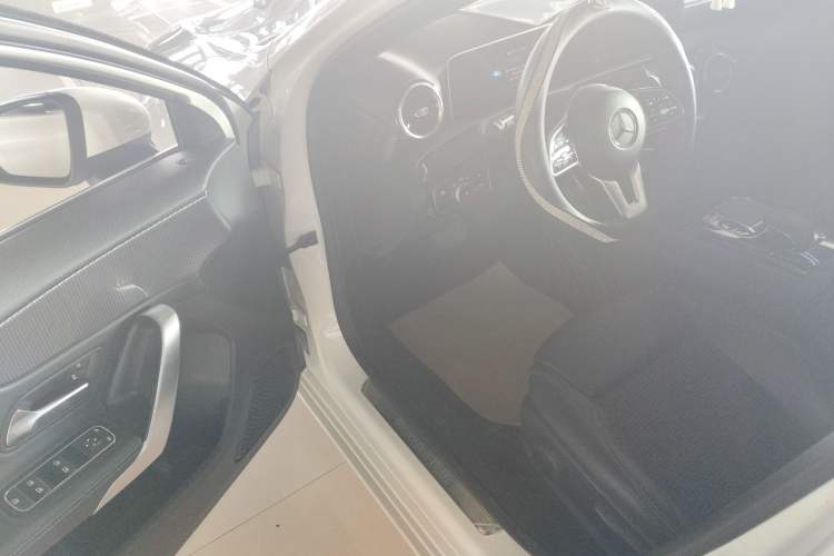 Used Mercedes-Benz A-Class 2019 A 200 Dynamic Edition Driver Seat