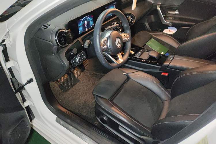 Used Mercedes-Benz A-Class 2019 A 180 L Sport Sedan Driver Seat