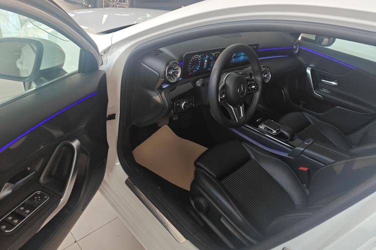 Used Mercedes-Benz A-Class 2019 A 200 Dynamic Edition Driver Seat