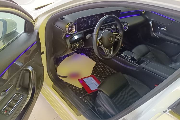 Used Mercedes-Benz A-Class 2019 A 200 Dynamic Edition Driver Seat