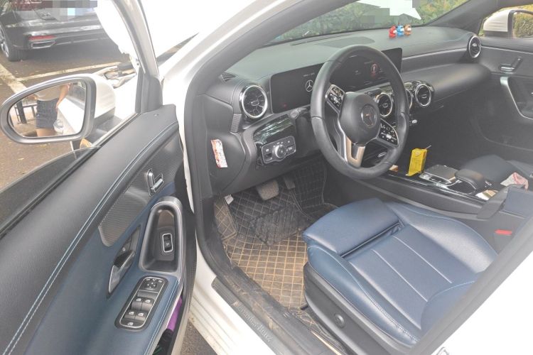 Used Mercedes-Benz A-Class 2019 A 200 L Driver Seat