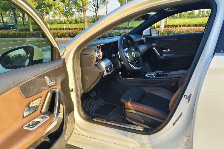 Used Mercedes-Benz A-Class 2019 A 200 L Sport Sedan Driver Seat