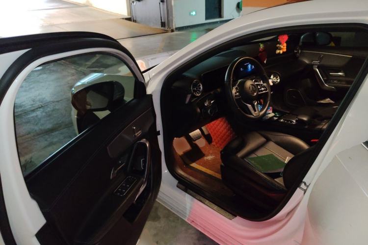 Used Mercedes-Benz A-Class 2019 A 200 L Driver Seat