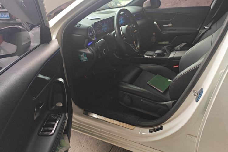 Used Mercedes-Benz A-Class 2019 A 200 Dynamic Edition Driver Seat