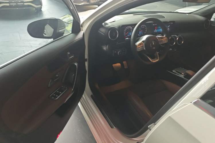 Used Mercedes-Benz A-Class 2019 A 200 L Sport Sedan Driver Seat