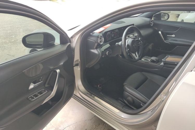 Used Mercedes-Benz A-Class 2019 A 200 Dynamic Edition Driver Seat
