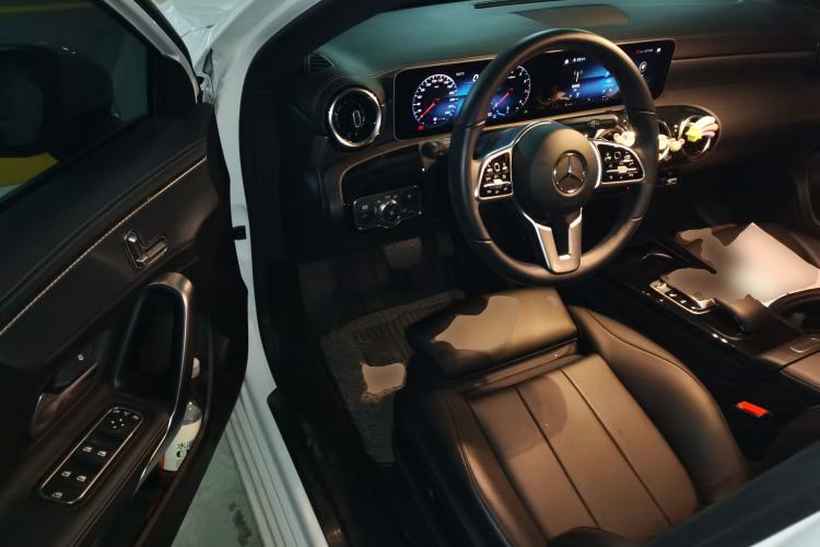 Used Mercedes-Benz A-Class 2019 A 200 L Driver Seat
