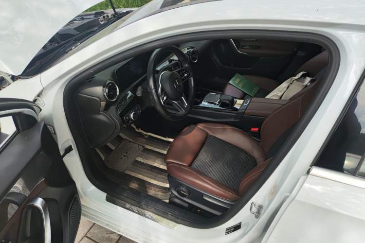 Used Mercedes-Benz A-Class 2019 A 200 Dynamic Edition Driver Seat