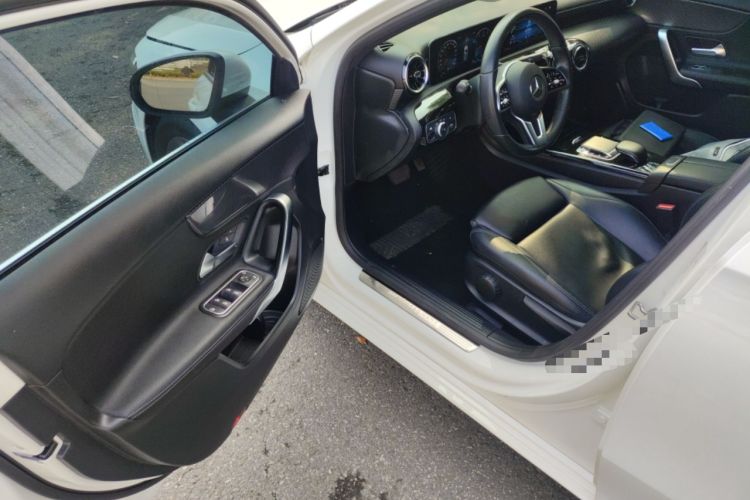 Used Mercedes-Benz A-Class 2019 A 200 Dynamic Edition Driver Seat