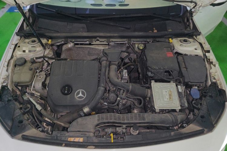 Used Mercedes-Benz A-Class 2019 A 200 Dynamic Edition Engine Bay