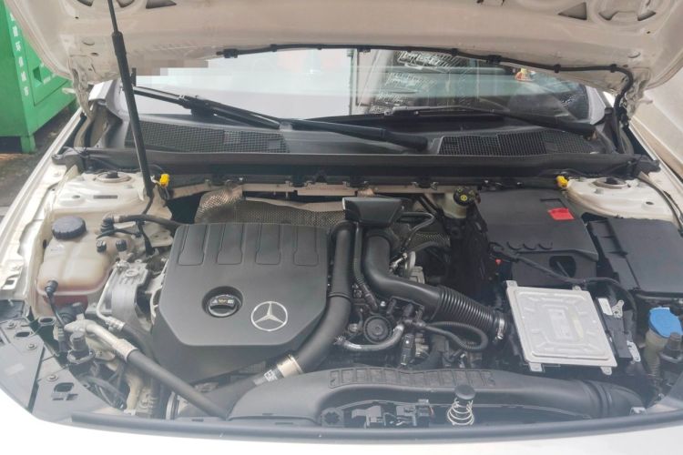 Used Mercedes-Benz A-Class 2019 A 200 Dynamic Edition Engine Bay