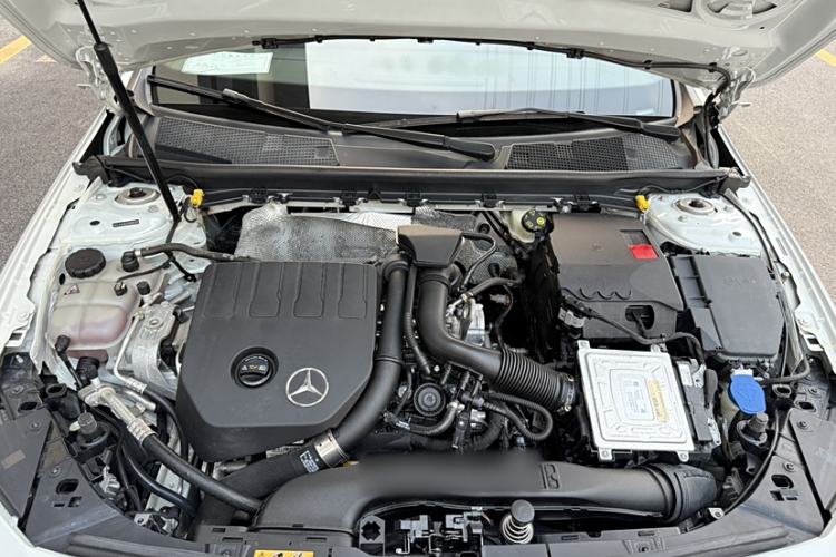 Used Mercedes-Benz A-Class 2019 A 200 Dynamic Edition Engine Bay