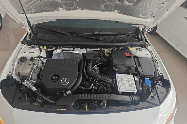 Used Mercedes-Benz A-Class 2019 A 200 Dynamic Edition Engine Bay