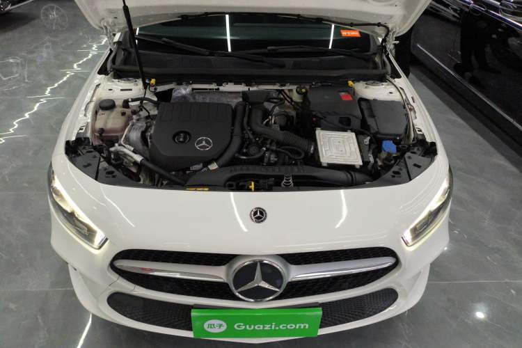 Used Mercedes-Benz A-Class 2019 A 200 Dynamic Edition Engine Bay