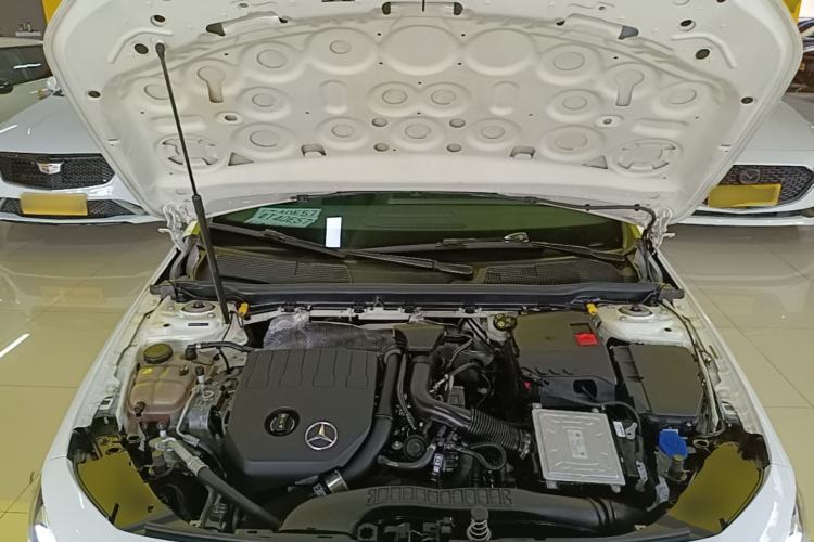Used Mercedes-Benz A-Class 2019 A 200 Dynamic Edition Engine Bay