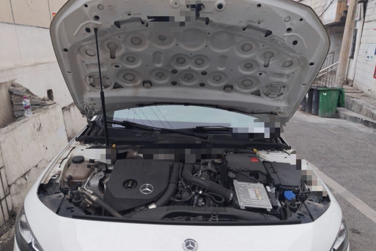 Used Mercedes-Benz A-Class 2019 A 200 Dynamic Edition Engine Bay