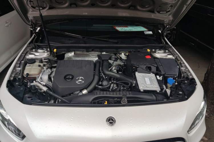 Used Mercedes-Benz A-Class 2019 A 200 Dynamic Edition Engine Bay