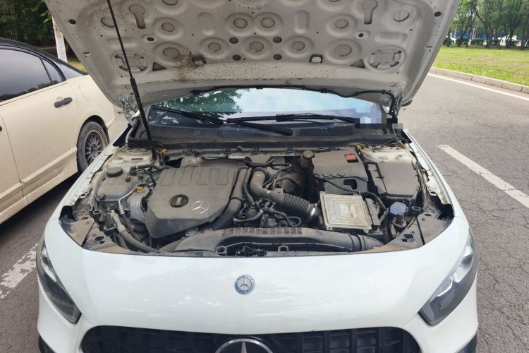 Used Mercedes-Benz A-Class 2019 A 200 Fashion Model Engine Bay