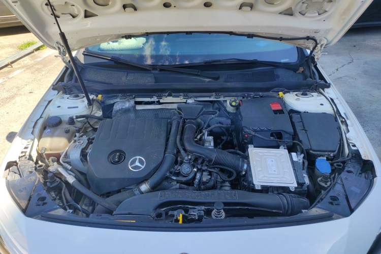 Used Mercedes-Benz A-Class 2019 A 200 Dynamic Edition Engine Bay