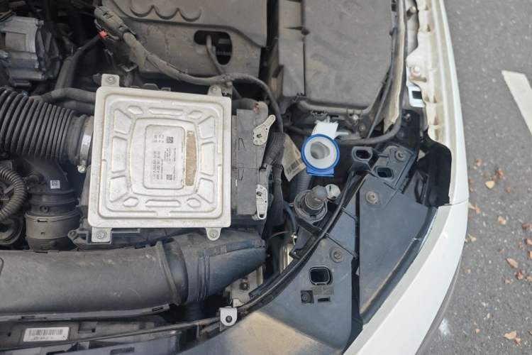 Used Mercedes-Benz A-Class 2019 A 200 L Sport Sedan First Edition Special Edition Engine Bay Left