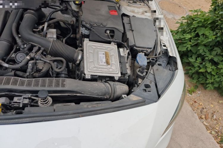 Used Mercedes-Benz A-Class 2019 A 200 L Sport Sedan Engine Bay Left