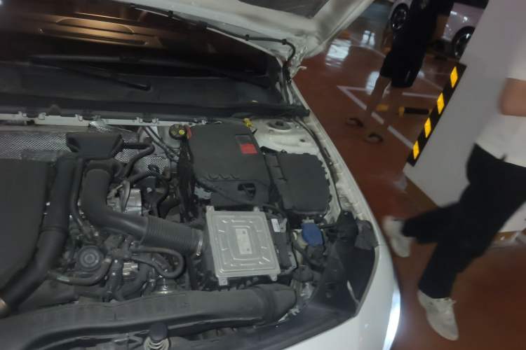 Used Mercedes-Benz A-Class 2019 A 200 L Sport Sedan First Edition Special Edition Engine Bay Left