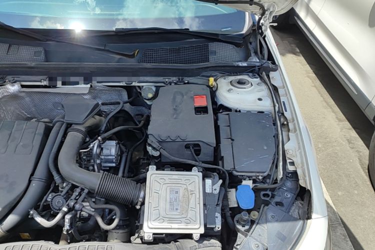 Used Mercedes-Benz A-Class 2019 A 180 L Sport Sedan Engine Bay Left