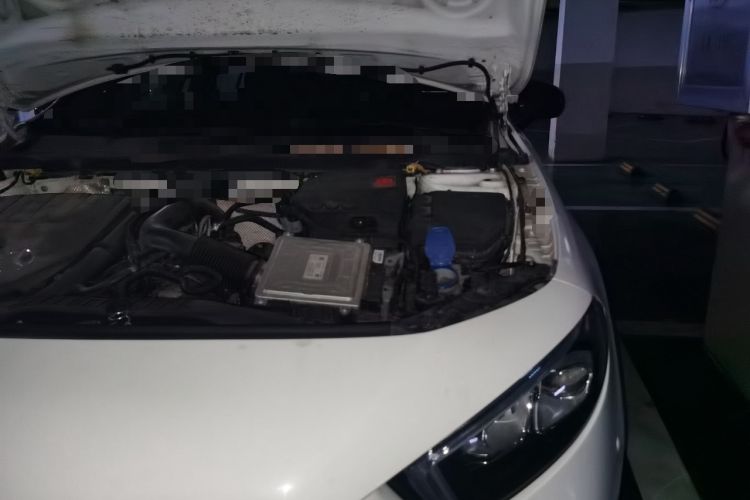 Used Mercedes-Benz A-Class 2019 A 200 L Engine Bay Left
